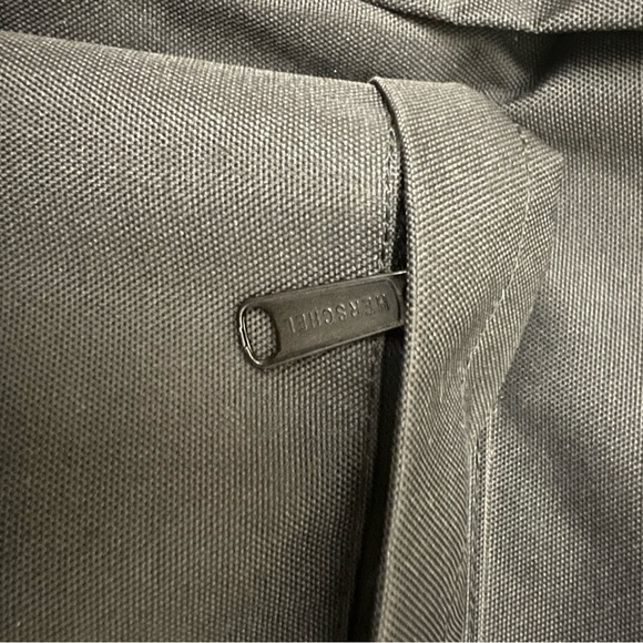 COPY - herschel black backpack - Picture 4 of 6